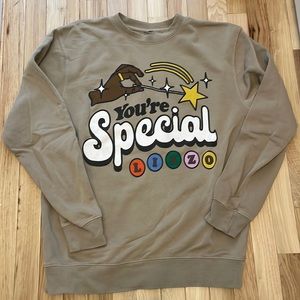 Lizzo sweatshirt special tour
